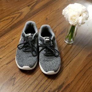 Running shoes